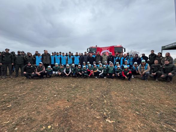 Göynük'te Yangın Yaraları Sarılıyor: 7'den 70'e Onlarca Kişi, 8 Hektar Alanda 8 Bin Fidan Dikti