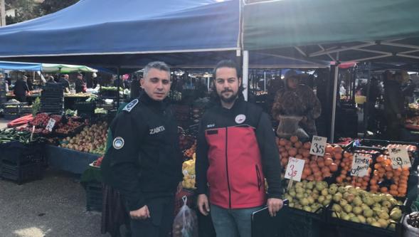 Göynük Pazarında Canlı Tavuk Satışı Denetlendi